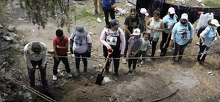 Mexican families searching for missing relatives unite to draw attention to their plight