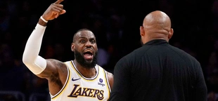 LeBron James explodes on Darvin Ham during Lakers' Game 4 victory over the Nuggets