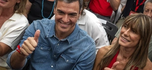 Spain is in suspense waiting for Pedro Sánchez to say whether he will resign or stay in office