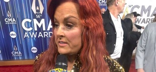 Wynonna Judd calls performing with Loretta Lynn's granddaughter Emmy Russell a 'full circle' moment