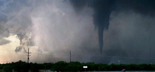 Tornadoes threaten central US for second day after multiple twisters formed Sunday