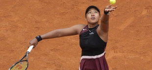 Osaka plays solidly in her opening match at the Italian Open. Darderi eliminates Shapovalov