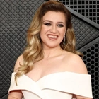 Kelly Clarkson sets record straight on Ozempic rumors, says she started medication after 'bloodwork got so bad'