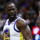 Draymond Green ejected less than 4 minutes into game after jawing at officials