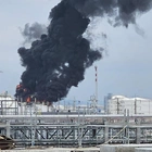 Huge fire at a chemical storage tank in Thailand kills one and injures 4