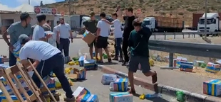 See Israeli protesters ransack aid headed for Gaza