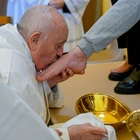 Pope Francis breaks with tradition in annual ritual by washing the feet of women only