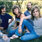 Mike Pinder, Moody Blues co-founder and keyboardist, dead at 82