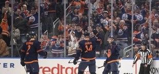 Connor McDavid has goal and 2 assists in Oilers’ 4-1 vidtoy over Kings