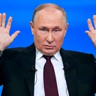 Patriots owner Robert Kraft calls out Vladimir Putin at Tom Brady roast: ‘Give me my f---ing ring back’