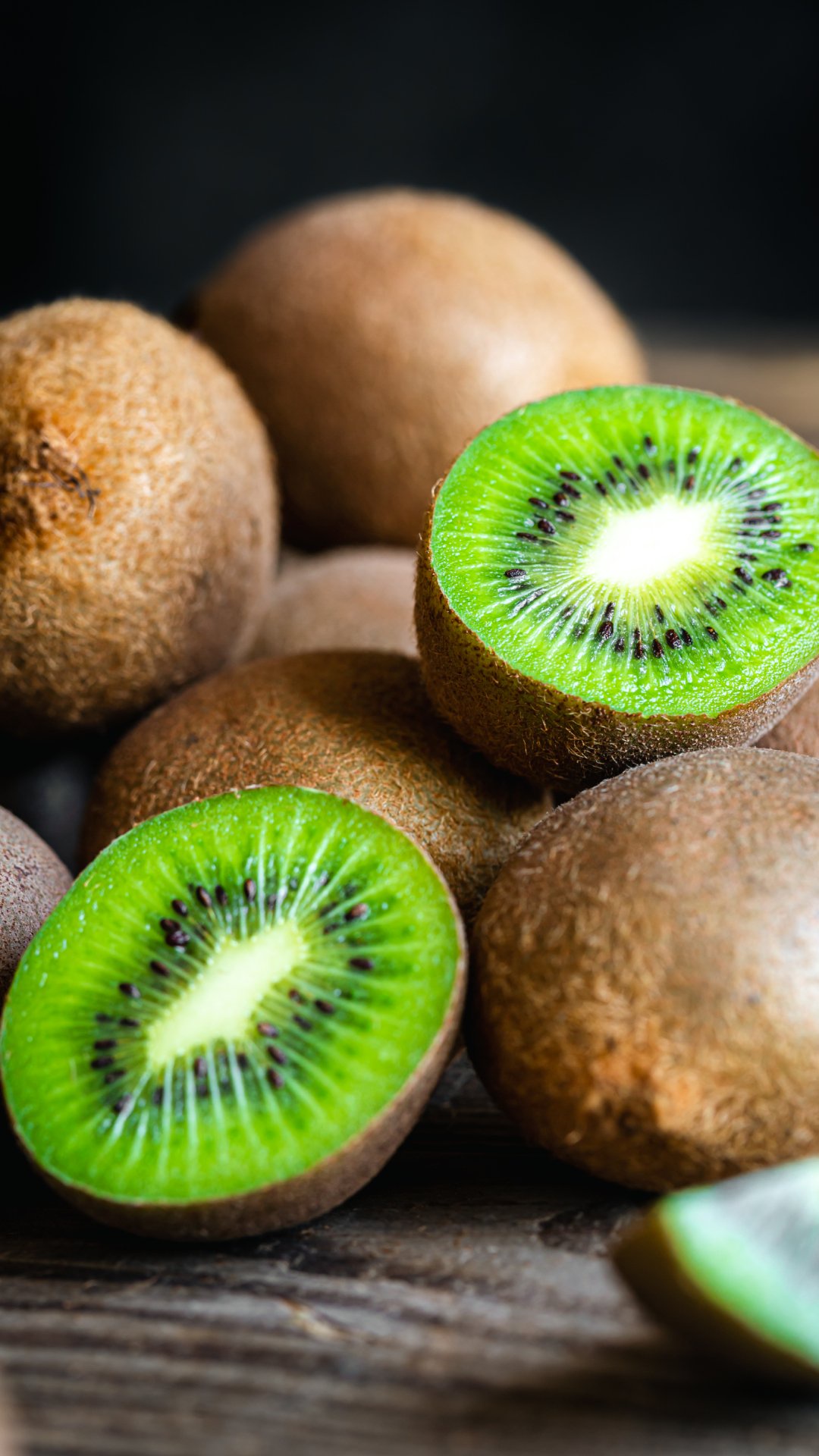 Kiwi: Packed with vitamin C, kiwi supports collagen synthesis, contributing to a youthful and radiant complexion.
