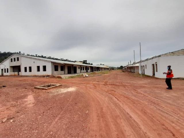 Kumawu District Hospital left to rot