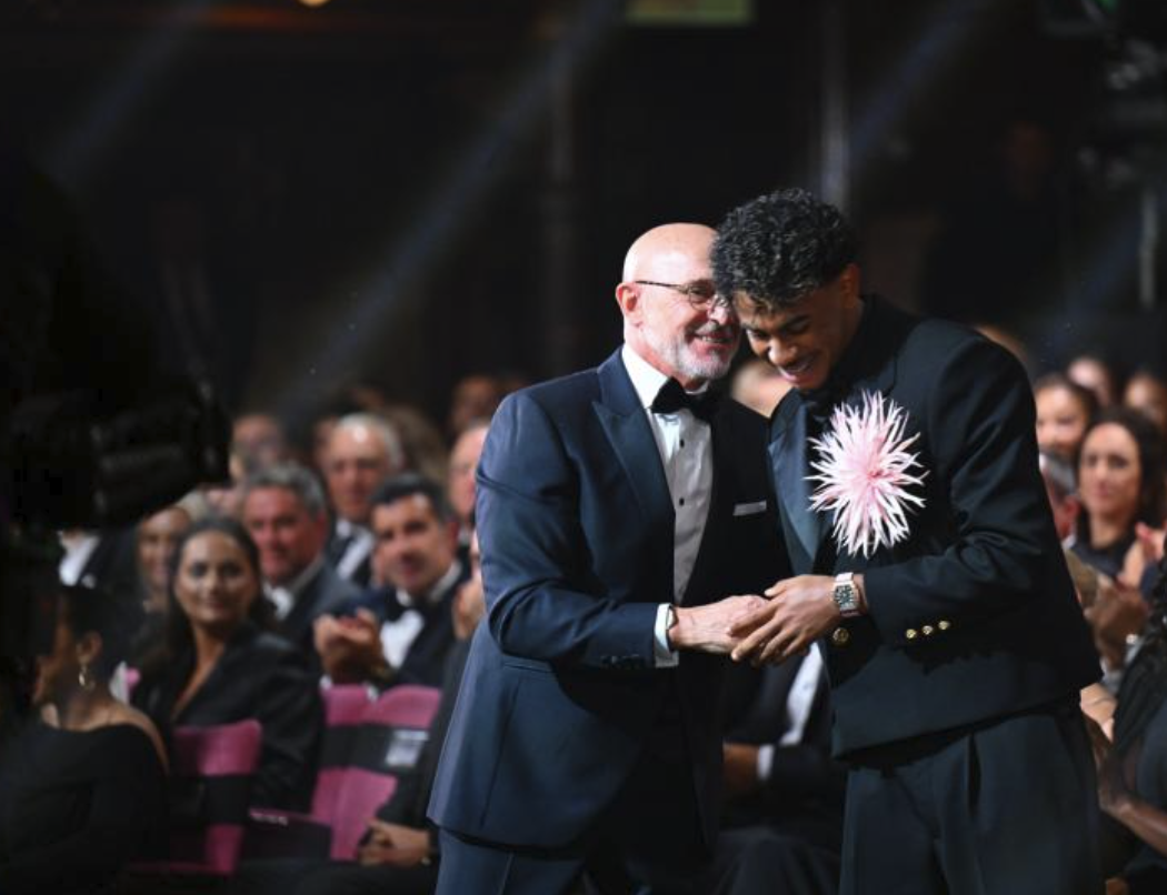 Luis de la Fuente sacré meilleur entraîneur de l'année