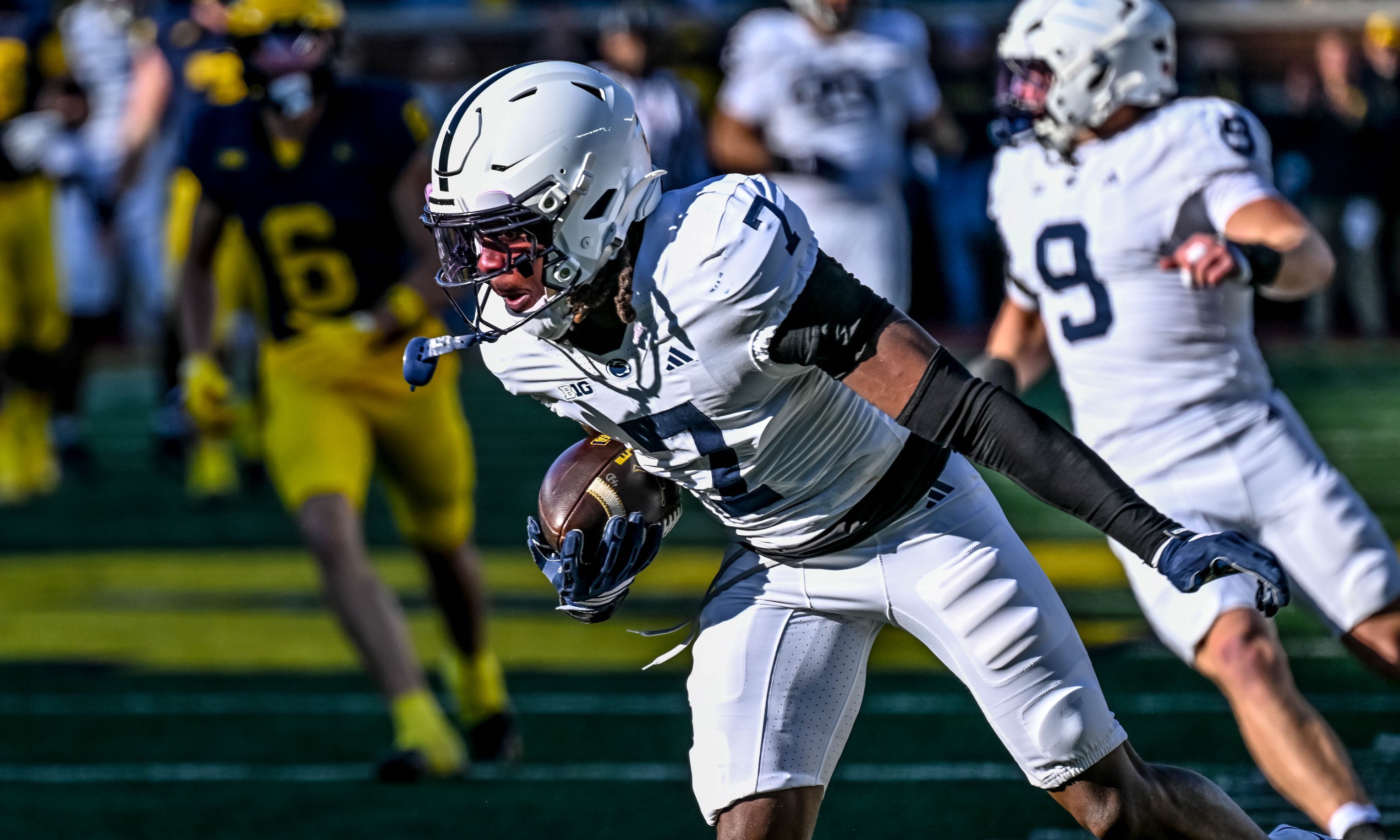 Penn State intercepts a Bryce Underwood ball on a ricochet