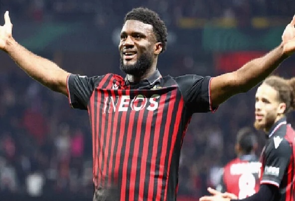 Frankfurt Ease Past Hamburg Despite Late Moffi Goal