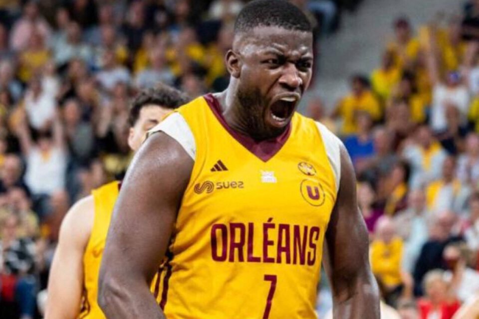 Nathan Kuta est le pigiste médical de Wilfried Yeguete.