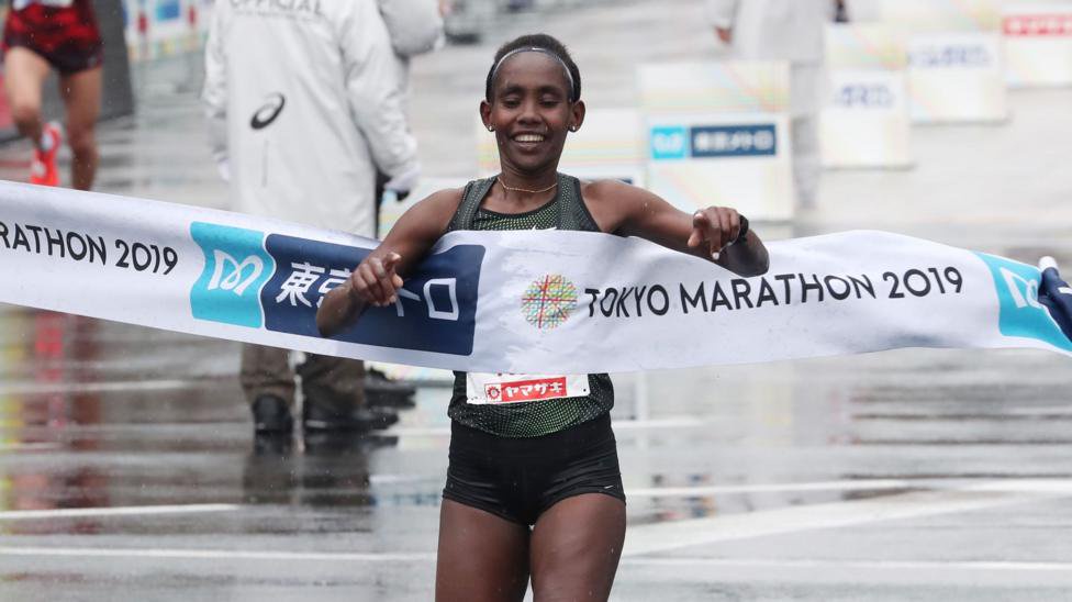 Ruti Aga wins the Tokyo marathon in 2019