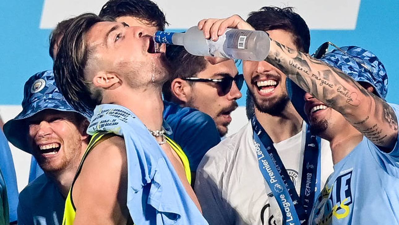 Jack Grealish hat in England wegen Auftritten wie diesem im Sommer 2023 nach dem Triple den Ruf als Partyheld