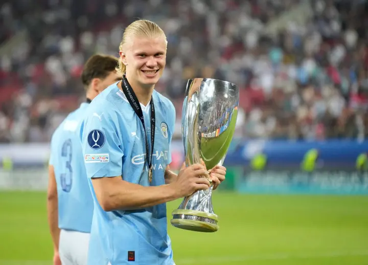 Erling Haaland of Manchester City celebrates winning the UEFA 2023 Super Cup and lift the trophy after the UEFA Super Cup 2023 match between Manche...