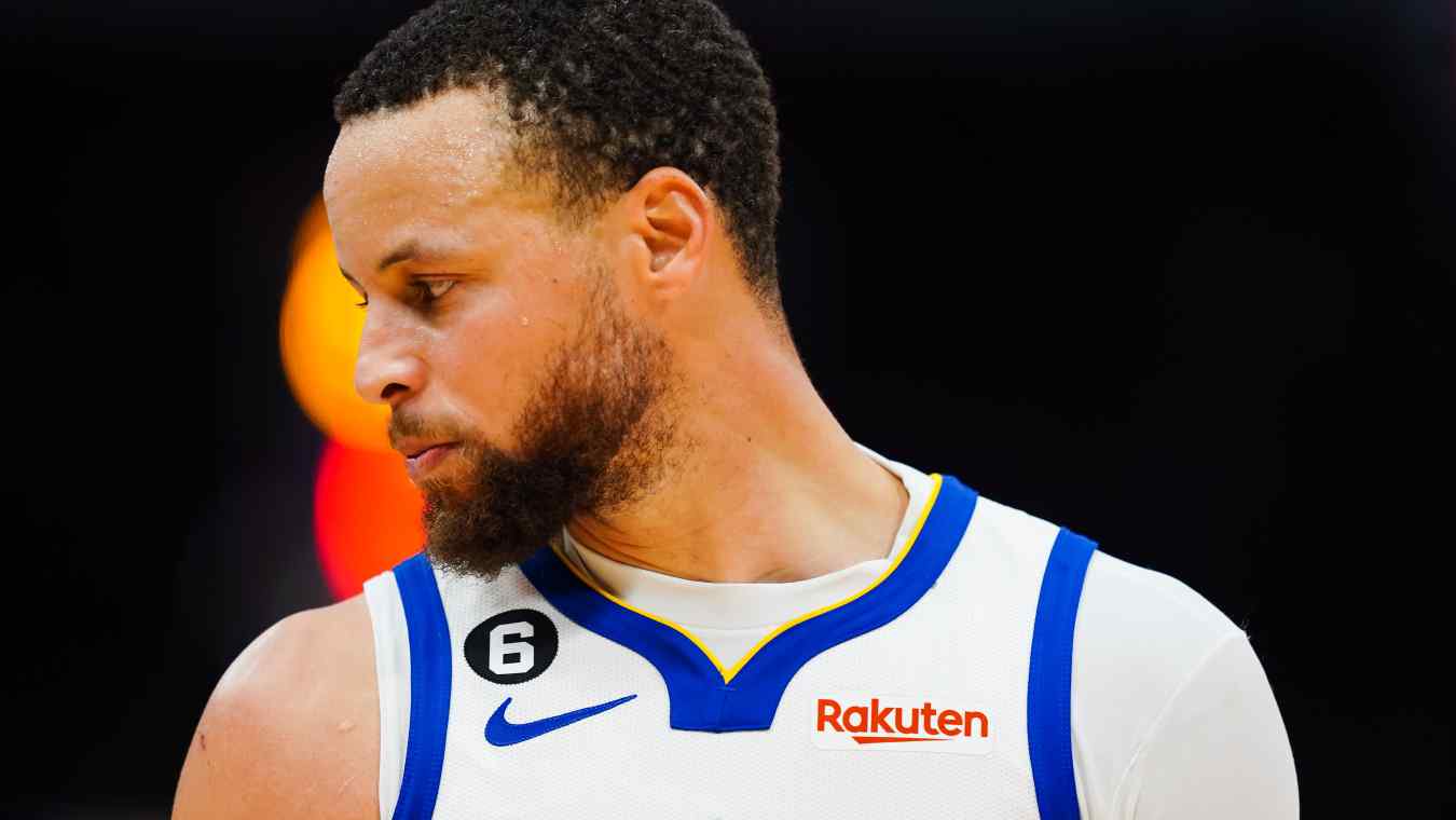 Stephen Curry #30 of the Golden State Warriors