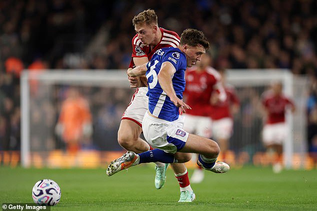 Liam Delap tangles with Ipswich's Dara O'Shea during the 1-1 draw at Portman Road on Friday