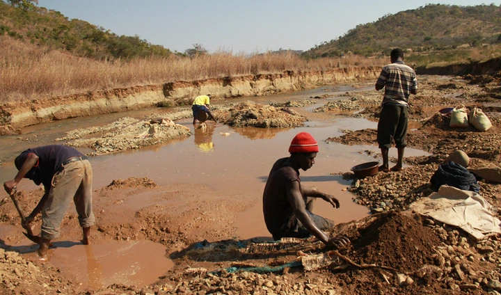 Zimbabwe: Ilegal mining endangers villagers. - SADC Mining & Construction  News