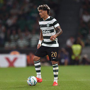 Maxi Araújo soma e segue e mantém-se na esquerda - Foto: A BOLA/Miguel Nunes