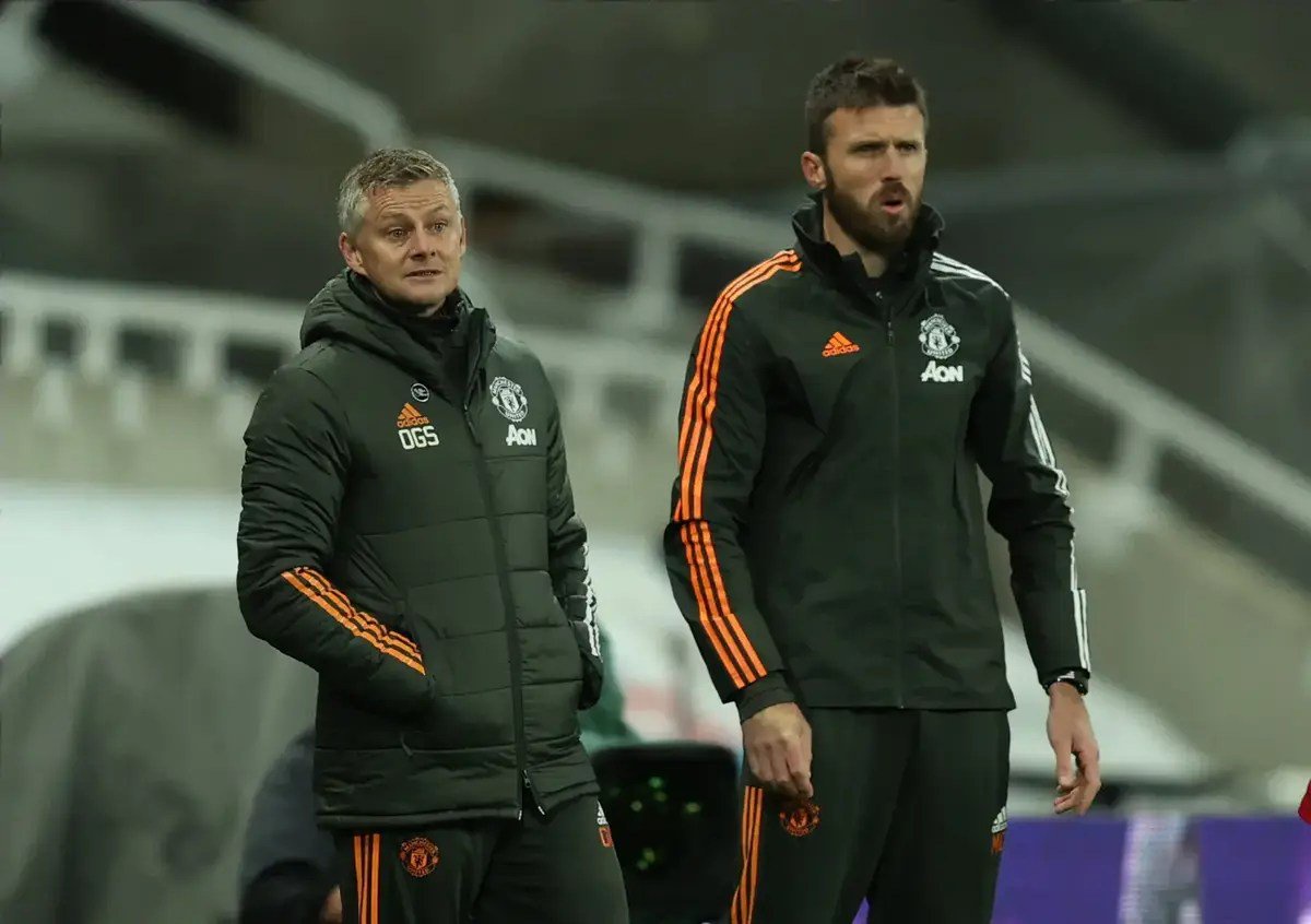 Manchester United chiefs eye Ole Gunnar Solskjaer-style exit for Michael Carrick