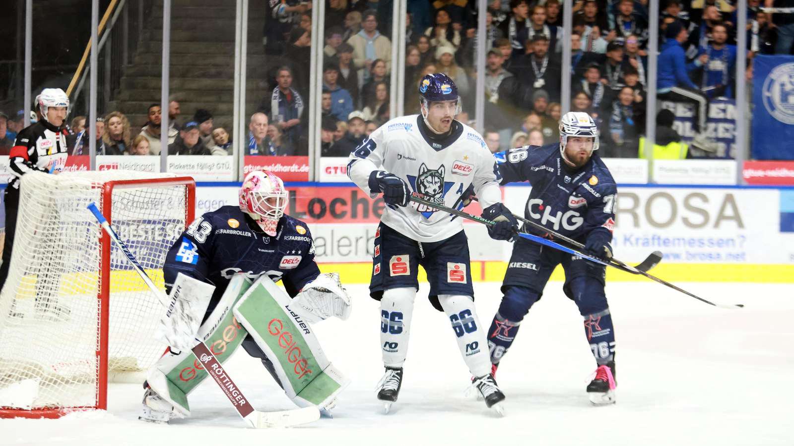 (Ravensburg Towerstars) (Kassel Huskies)