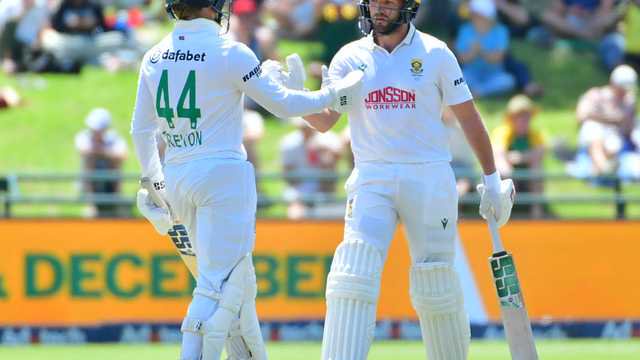 mulder-and-rickelton-added-154-for-the-sixth-wicket