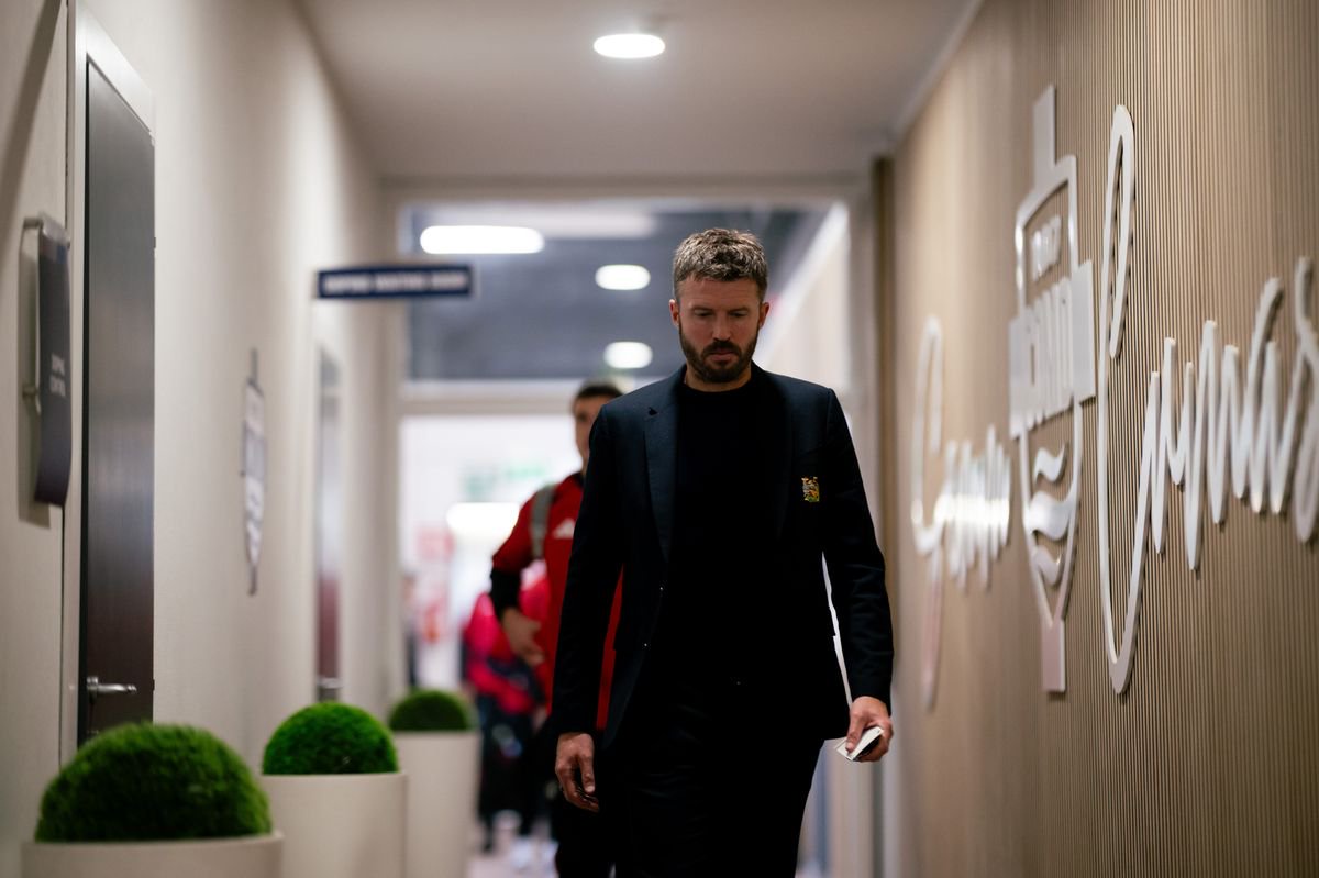 Carrick ahead of the Como defeat