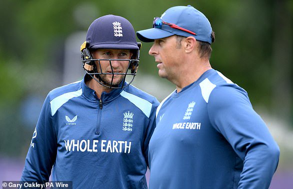Marcus Trescothick with Joe Root- the pair could team up as coach and captain for the Test series against Pakistan