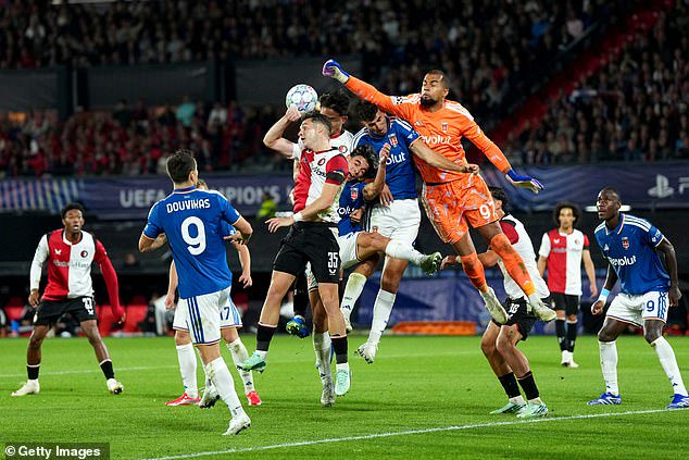 Chelsea loan exile Robert Sanchez was given a rare opportunity by Como boss Cesc Fabregas against Feyenoord on Wednesday - but scored an own goal in a 3-2 defeat
