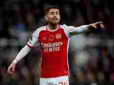 Arsenal 'offer new contract to 32-year-old midfielder'
