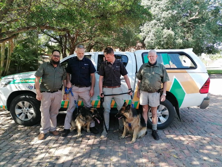 AfriForum launches Border Watch Initiative; Sniffer dogs deployed to Musina  - <a class=
