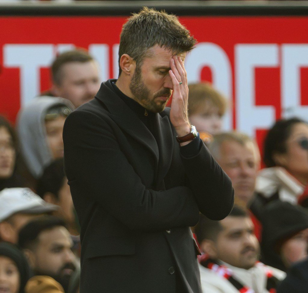 Manchester, UK. 25th Oct, 2026. Manchester United v AFC Bournemouth - Premier League - Old Trafford - Manchester. Manchester United Manager Michael Carrick. Picture Credit: Mark Pain/Alamy Live News