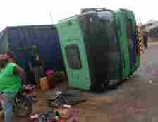 Truck falls and crushes conductor to death in Anambra