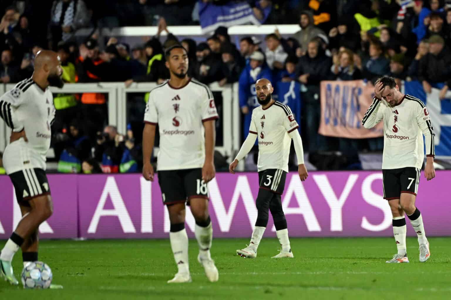 Rooney calls United squad 'selfish babies' after Fernandes criticism