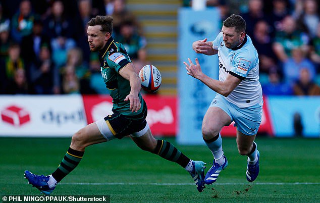 Star No10 Finn Russell (right) has not quite hit the heights since Bath won the league in 2025