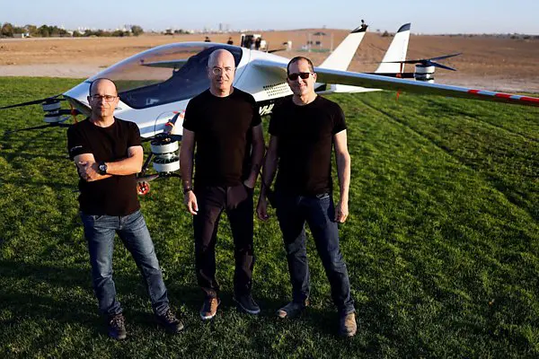 Israeli Startup, AIR, Tests $150,000 Electric Flying Car That Takes Two People Above Heavy Traffic - autojosh