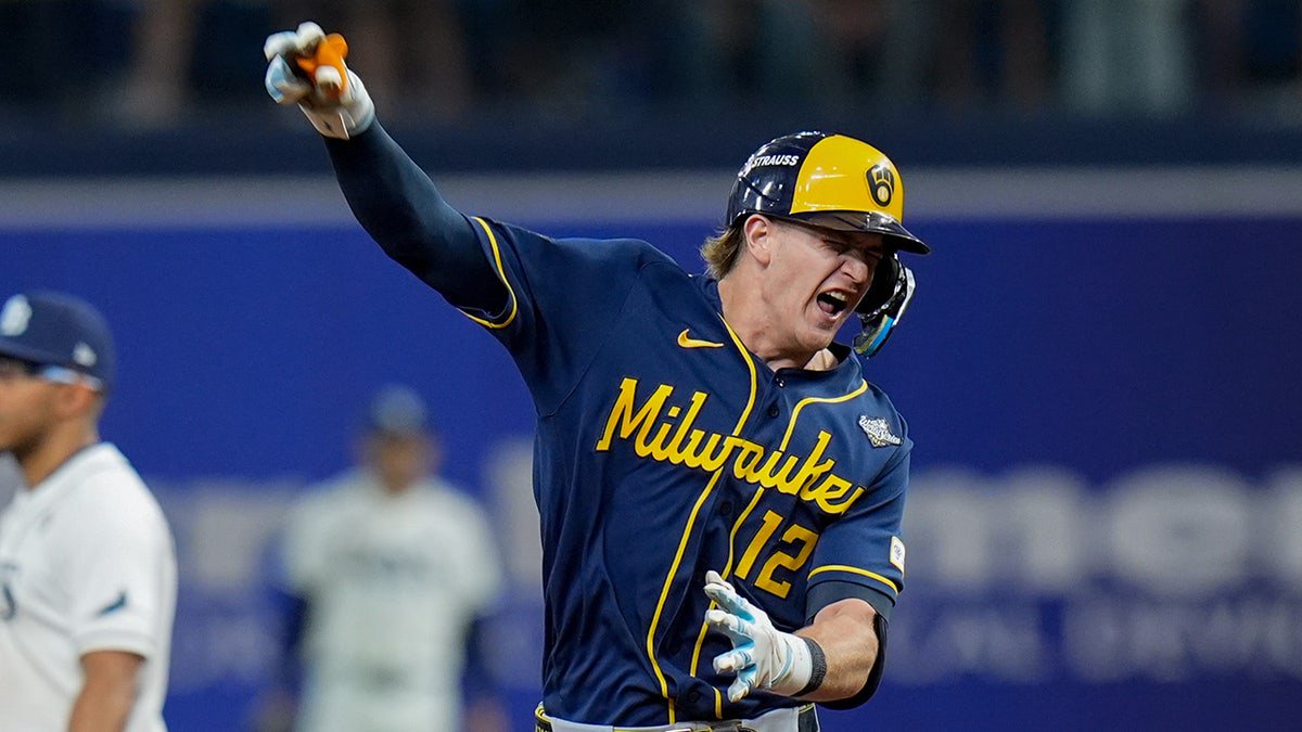 Cooper Pratt reacts on field