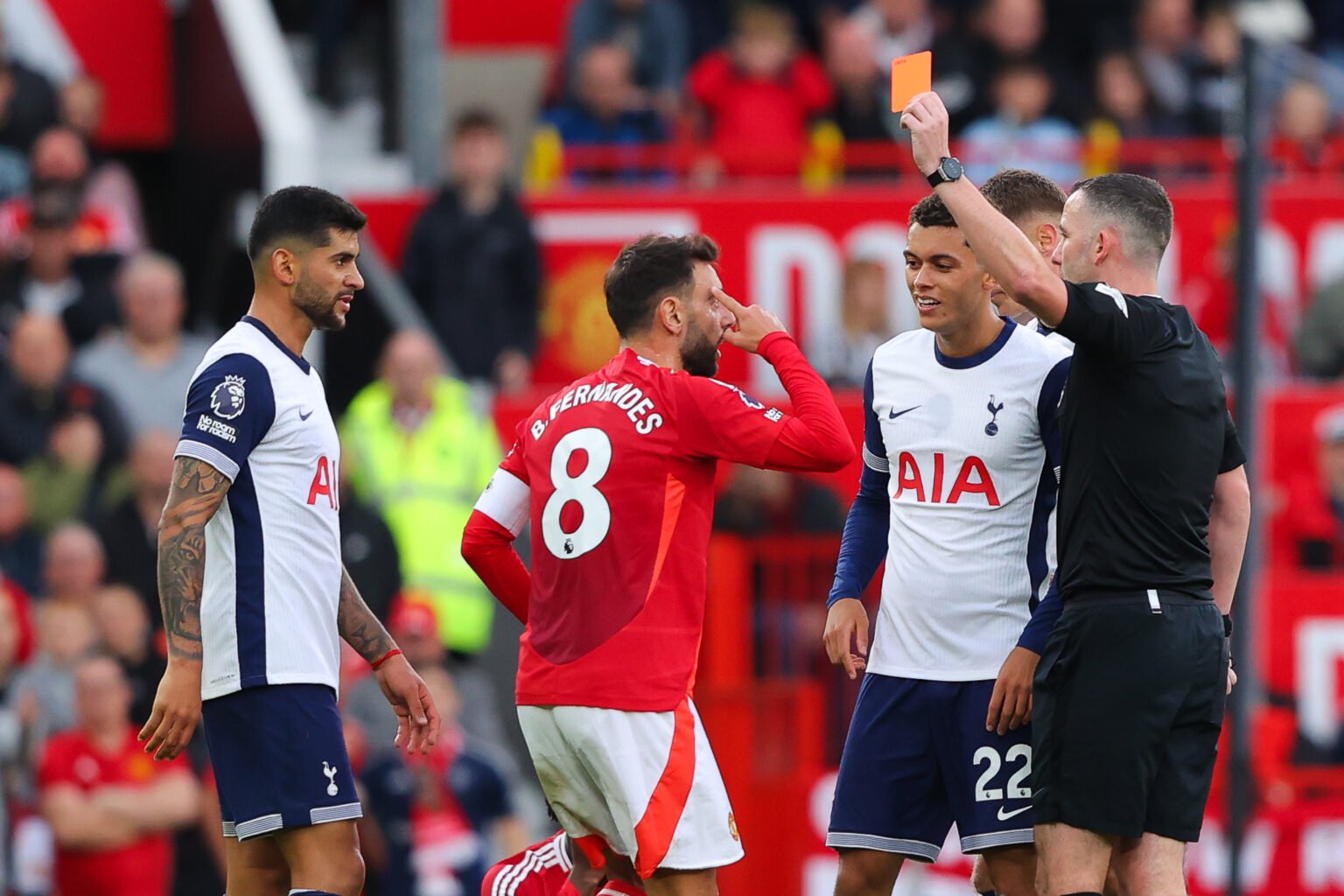 Chris Kavanagh referee Tottenham