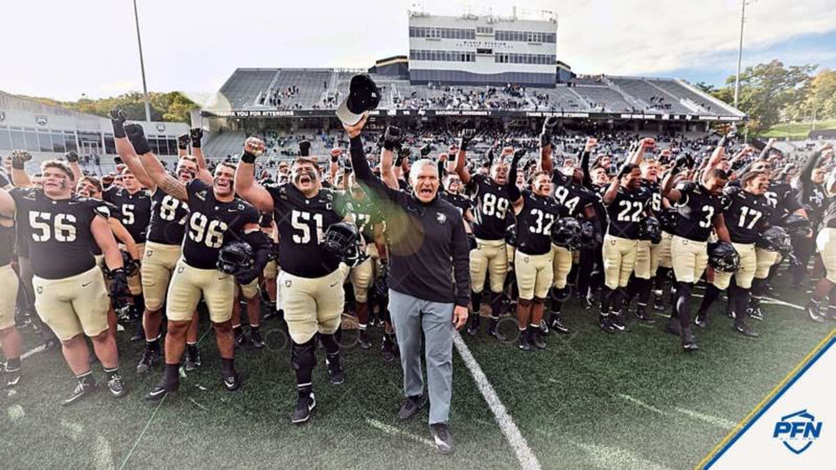 Max Chadwick Ranks College Football's Top 5 Offensive Lines, With Army Ahead of Houston and Iowa
