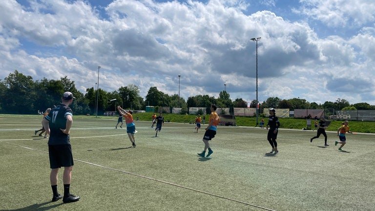 Ultimate Frisbee Club-EM in Heilbronn: Bei diesem Sport gibt es keinen Schiri.