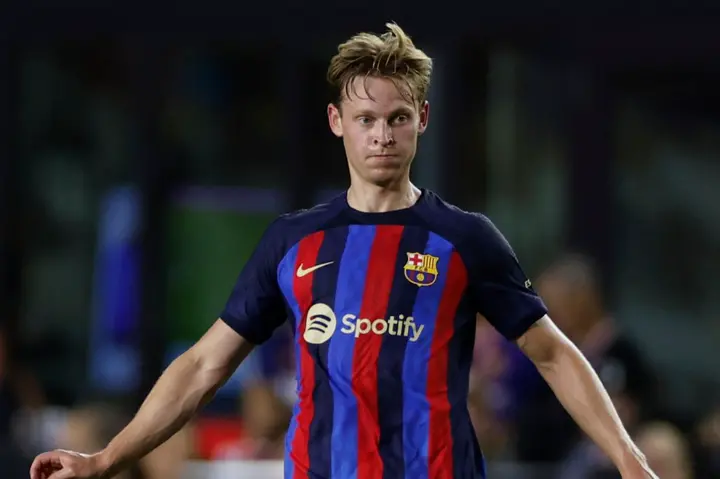 De Jong’s is another option for Chelsea in midfield