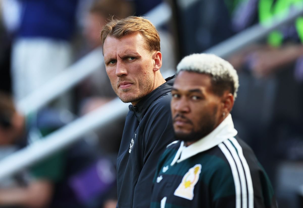 Newcastle United pair Dan Burn and Joelinton 
