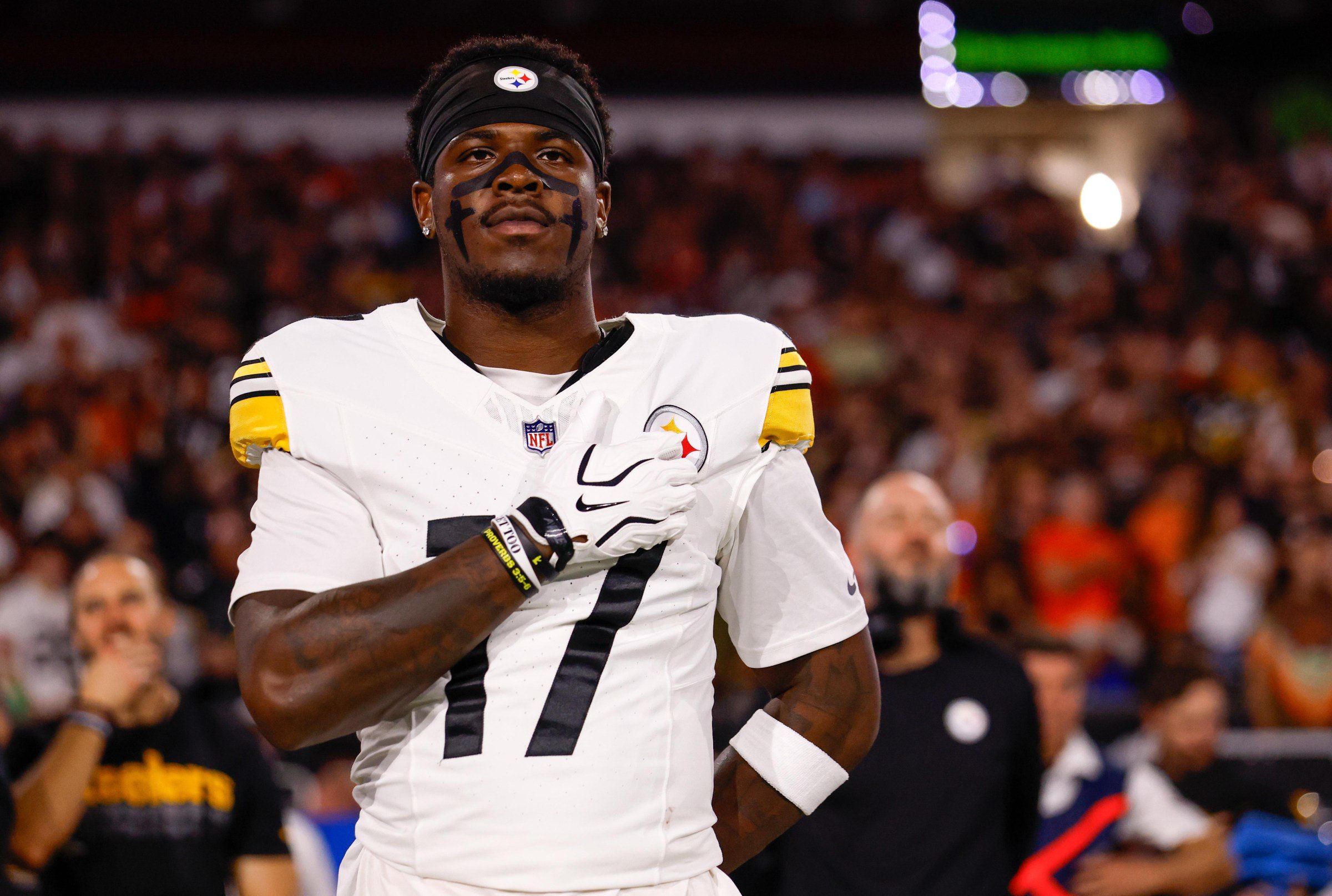 Pittsburgh Steelers v Cleveland Browns