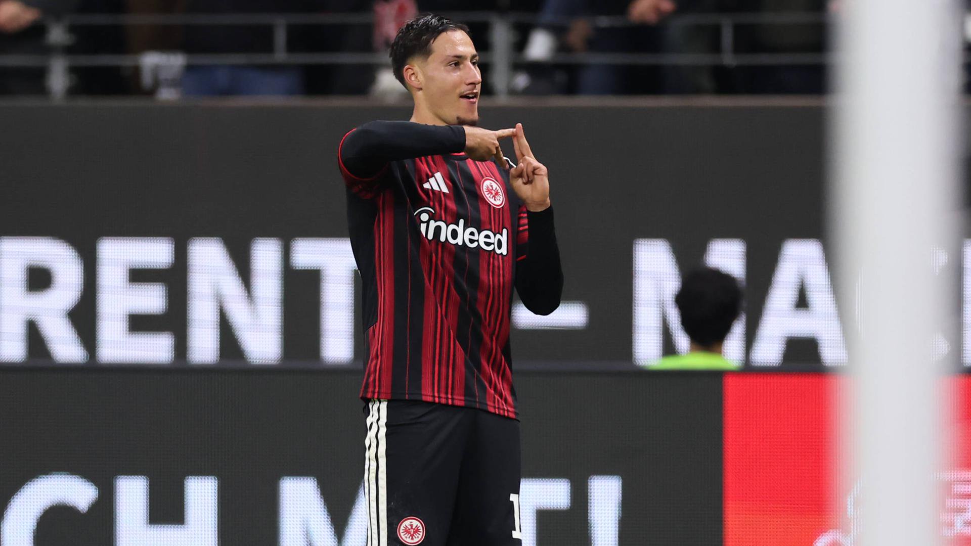 Younes Ebnoutalib Jubel Eintracht Frankfurt