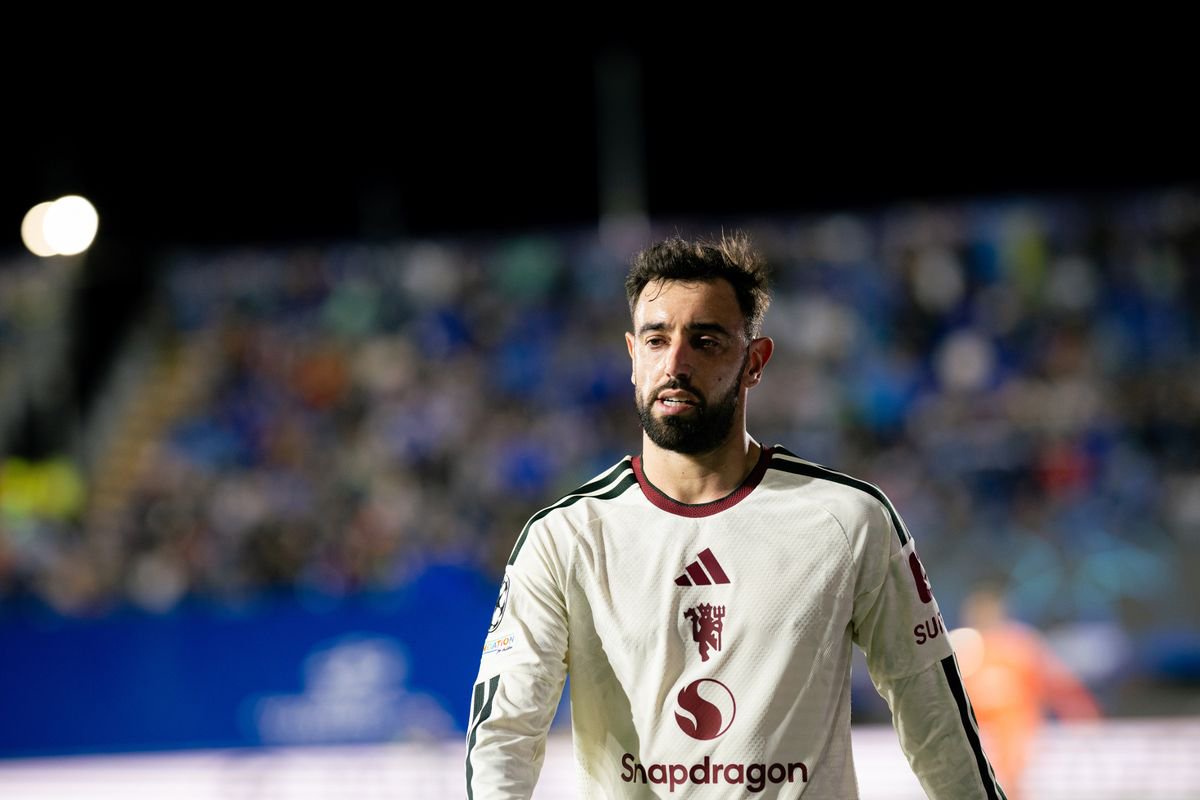 Bruno Fernandes walks