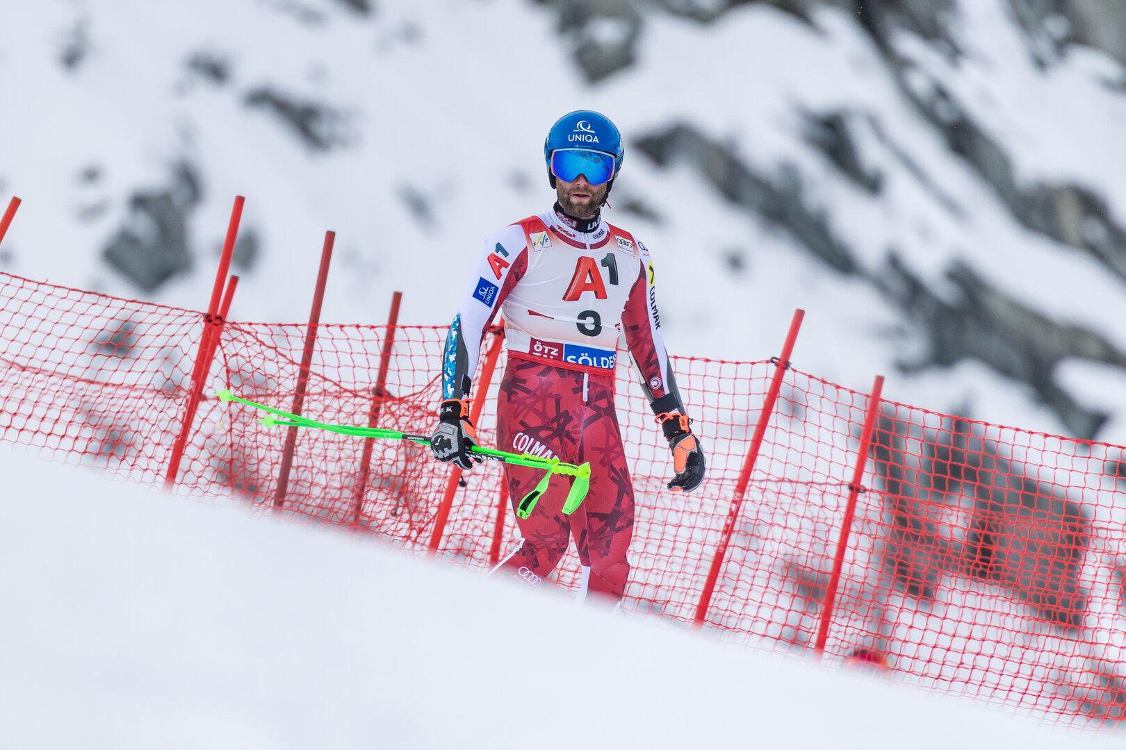 SKI ALPIN WELTCUP-AUFTAKT IN SÖLDEN: RIESENTORLAUF MÄNNER: SCHWARZ (AUT)